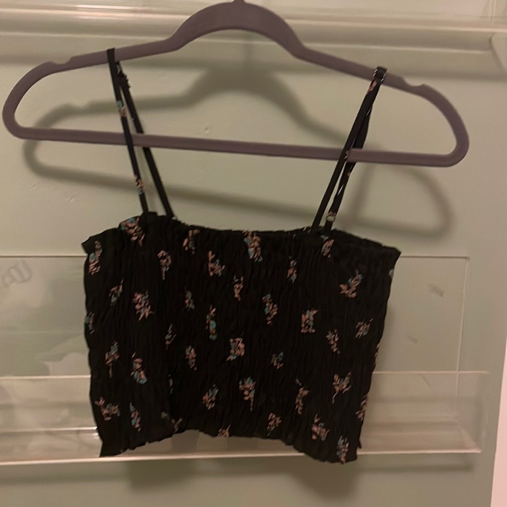 NWOT Ruched Crop Top
